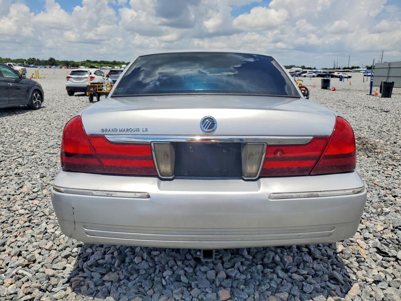 2003 MERCURY GRAND MARQUIS LS photo 11