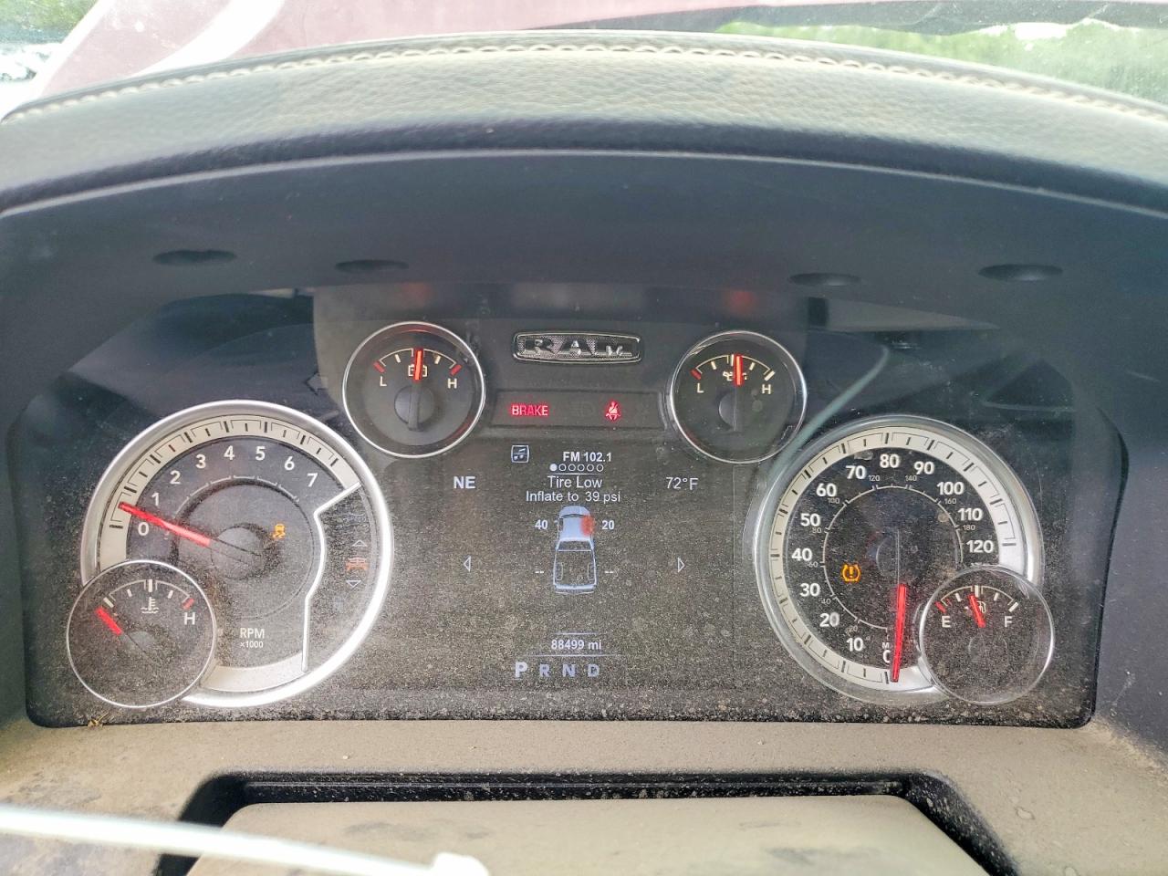 2017 RAM 1500 SPORT photo 25
