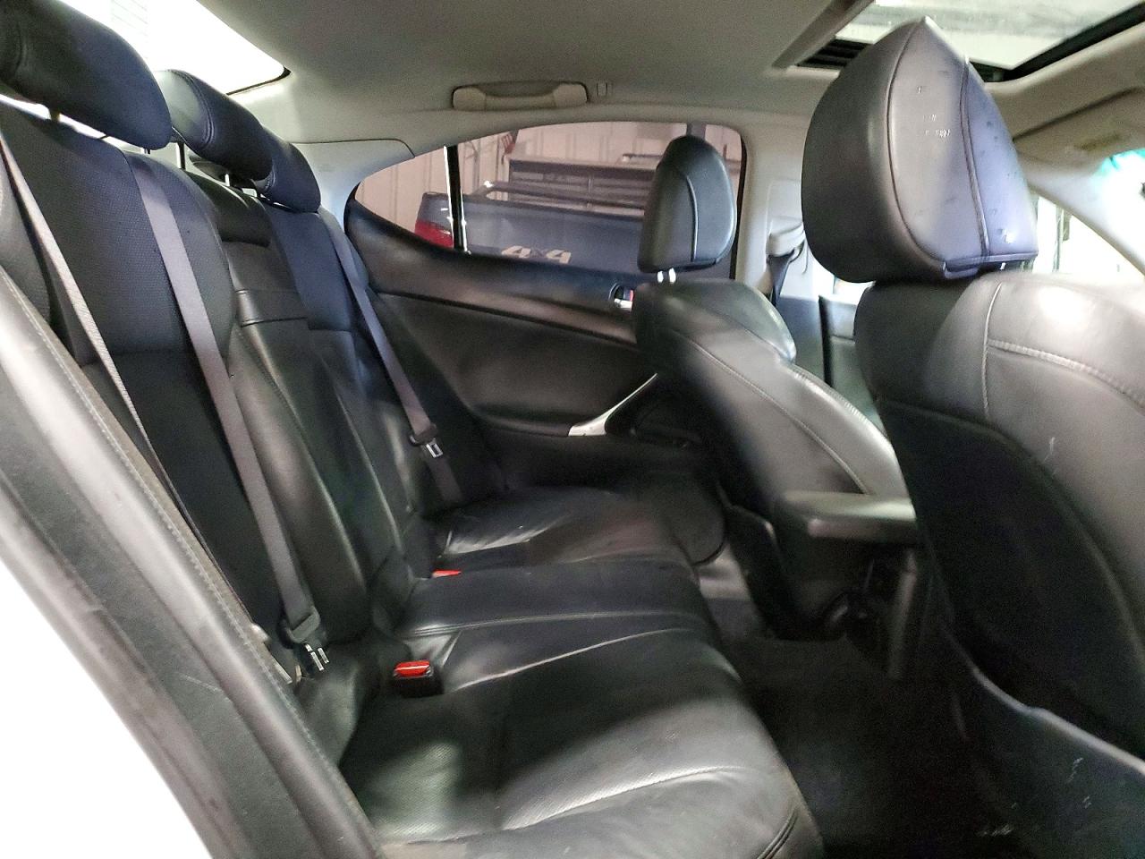 2007 LEXUS IS 250 photo 19