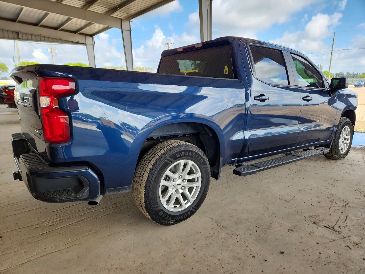 2021 CHEVROLET SILVERADO C1500 RST photo 5