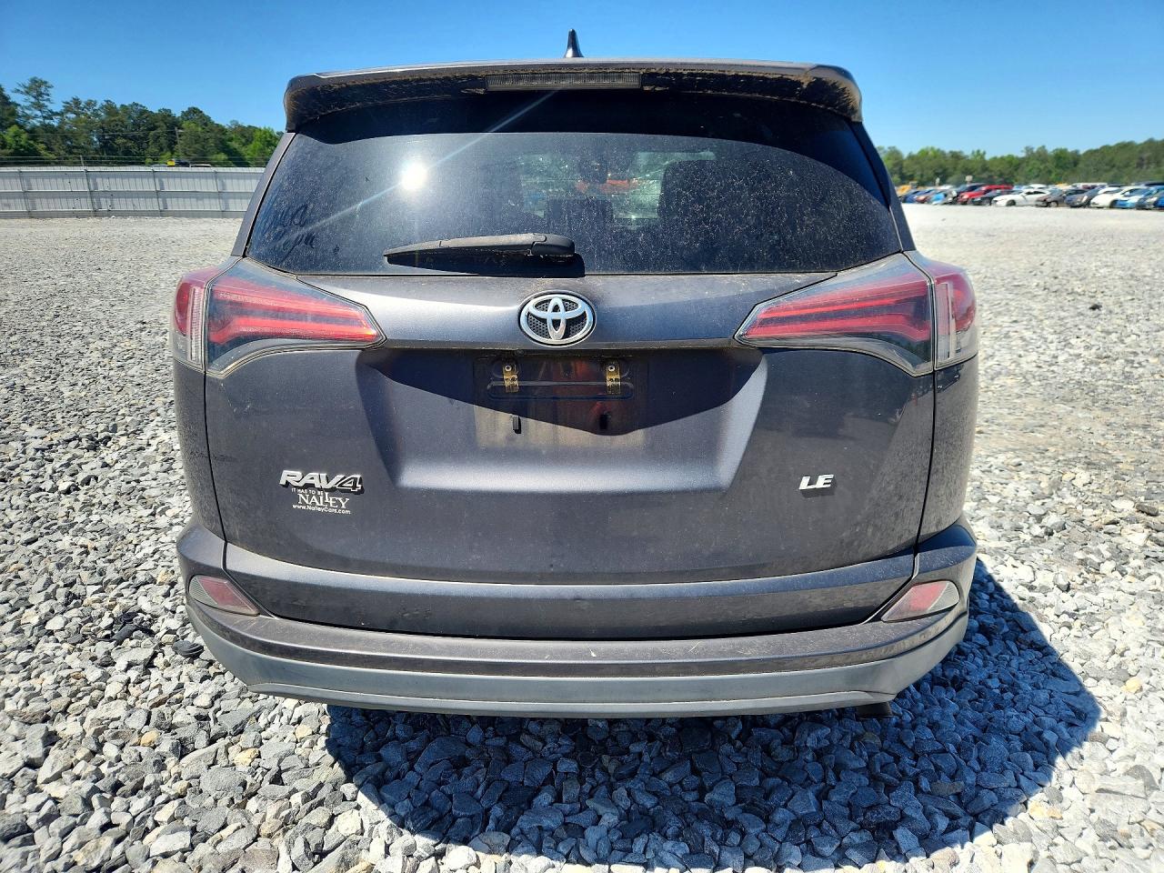 2018 TOYOTA RAV4 LE photo 16