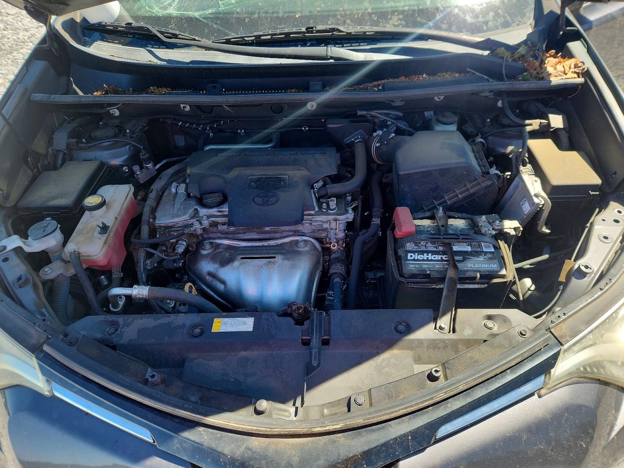 2018 TOYOTA RAV4 LE photo 31