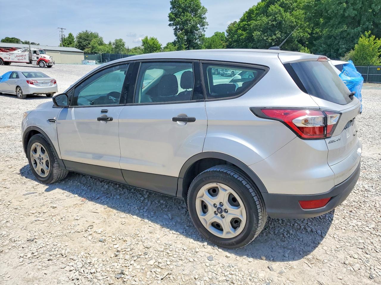 2017 FORD ESCAPE S photo 4