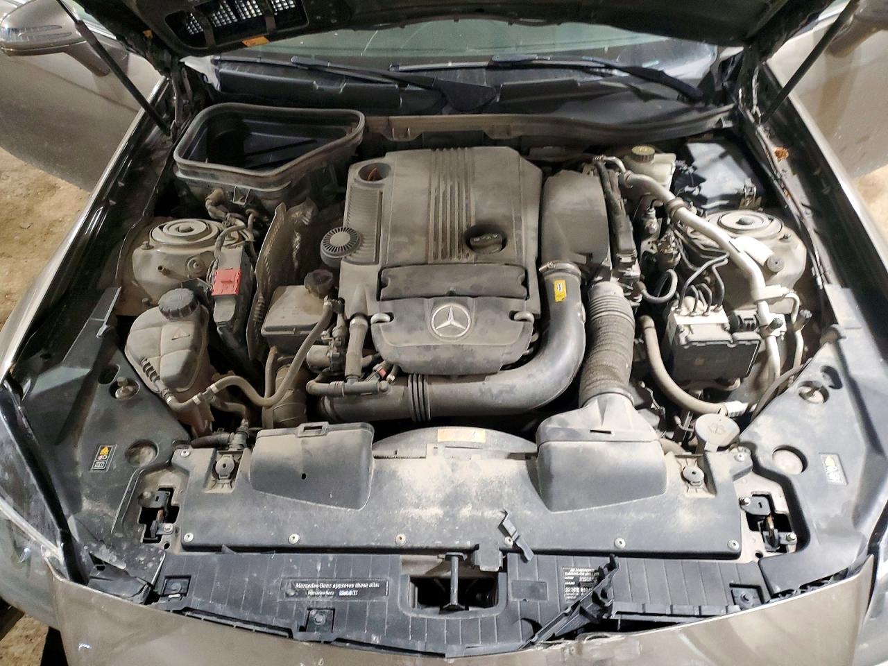 2015 MERCEDES-BENZ SLK 250 photo 31