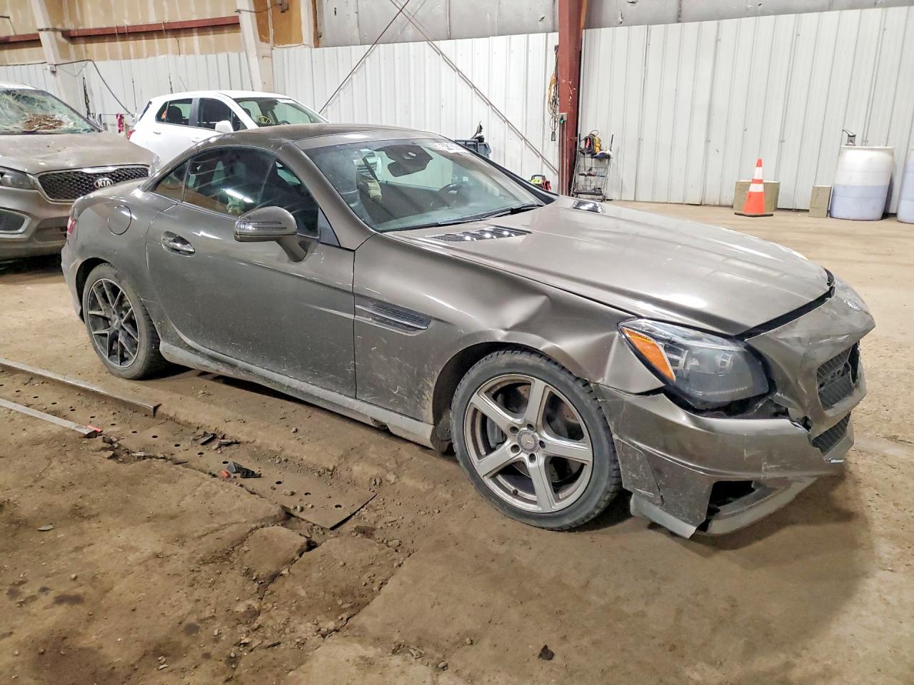 2015 MERCEDES-BENZ SLK 250 photo 10