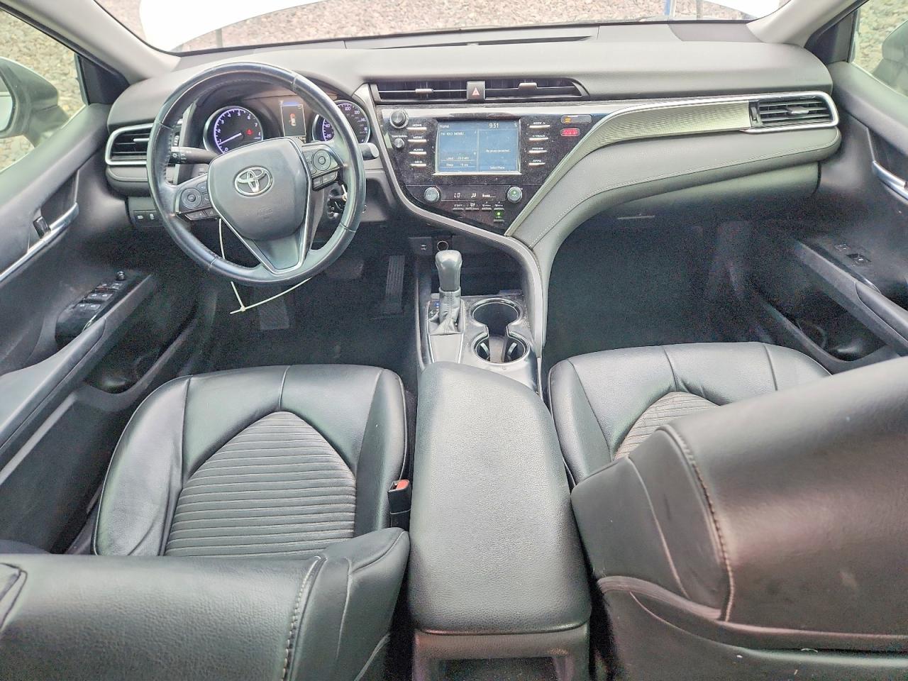2018 TOYOTA CAMRY SE photo 15