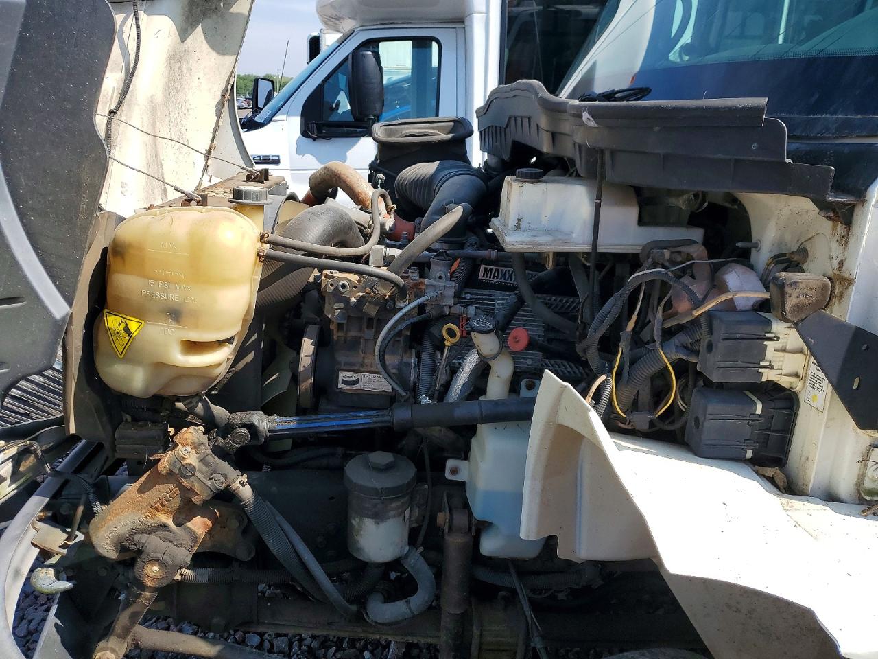 2010 INTERNATIONAL 4000 4300 - BUCKET TRUCK photo 19