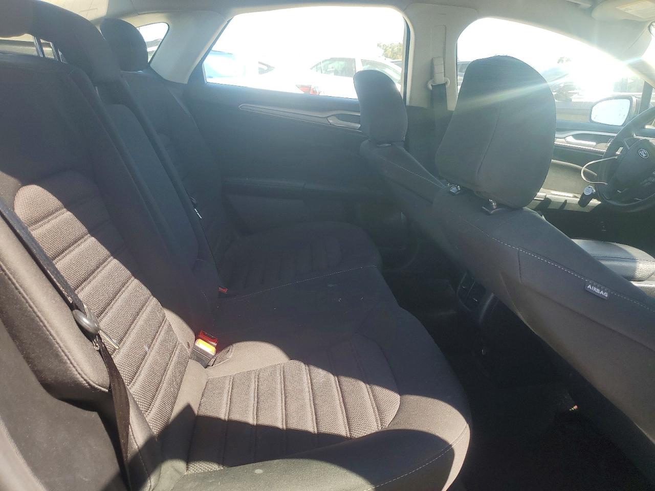2020 FORD FUSION SE photo 19