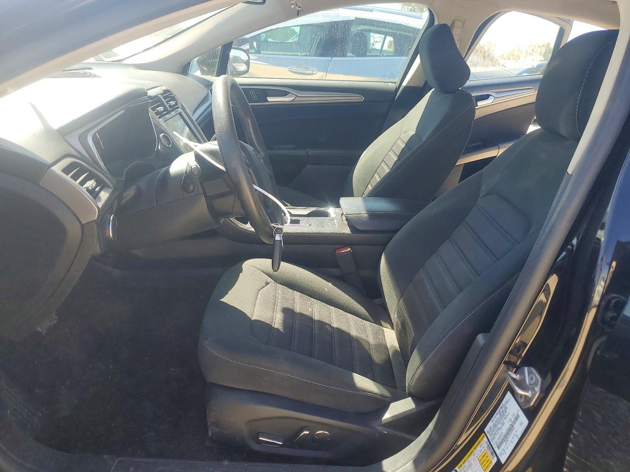 2020 FORD FUSION SE photo 13