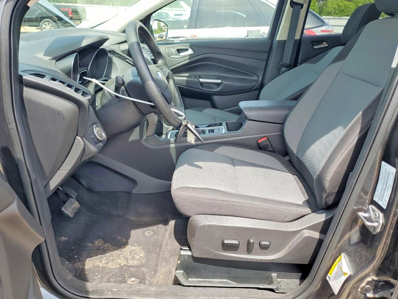 2019 FORD ESCAPE SE photo 13