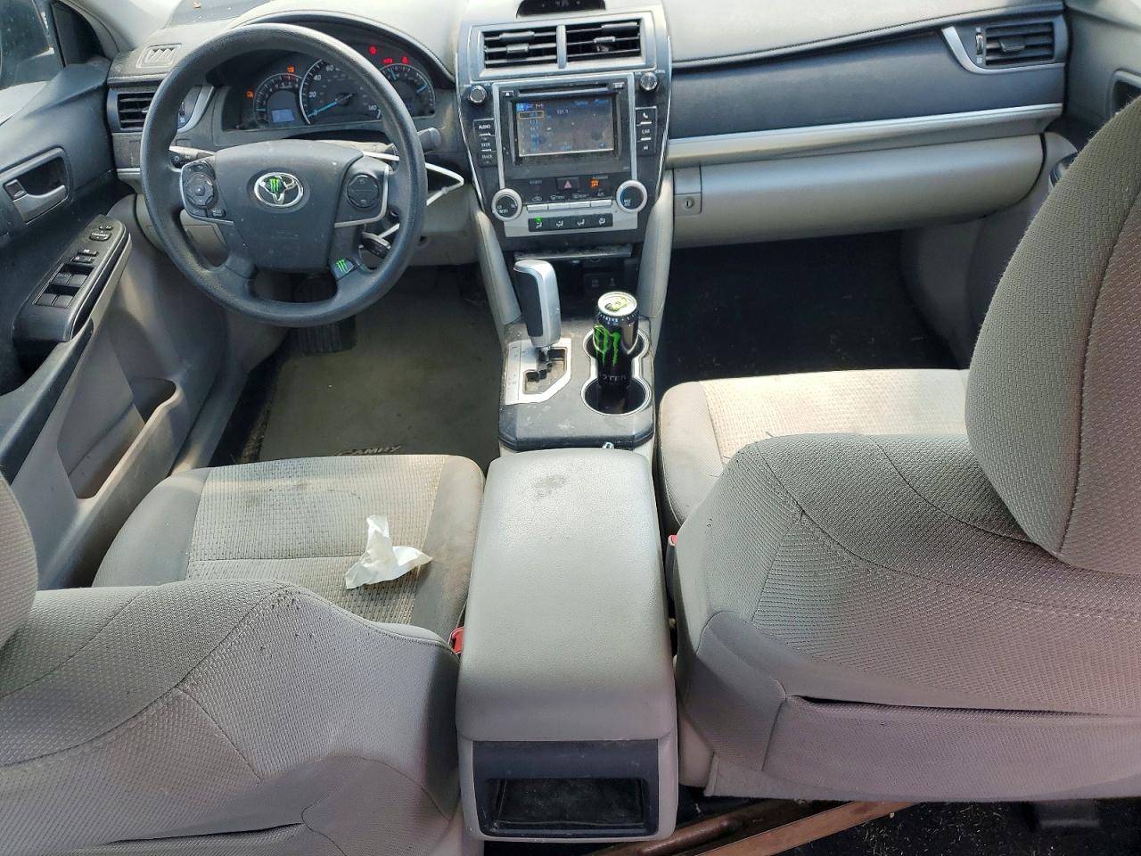2012 TOYOTA CAMRY LE photo 15