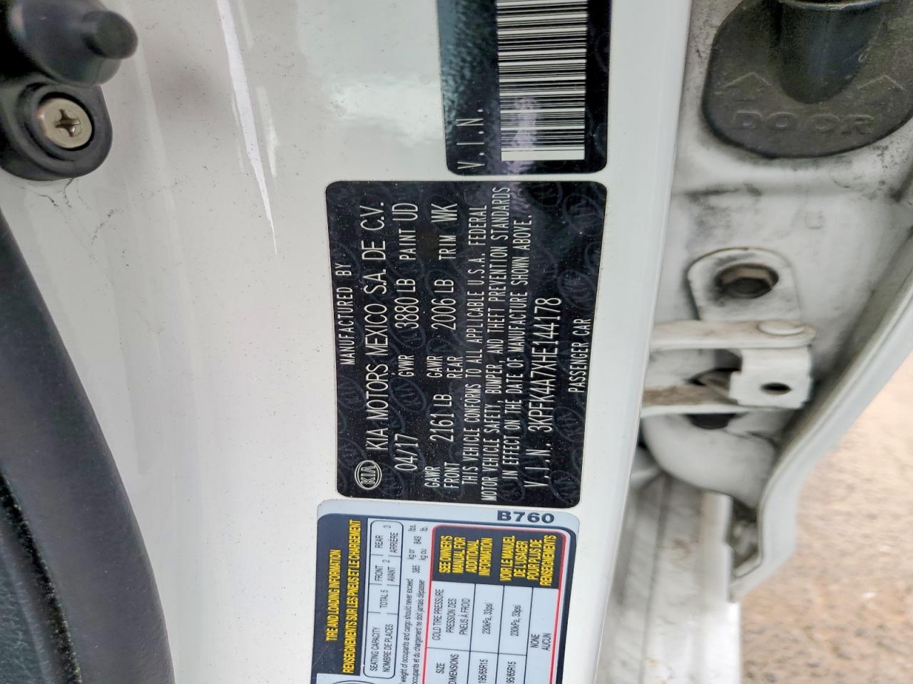 2017 KIA FORTE LX photo 23