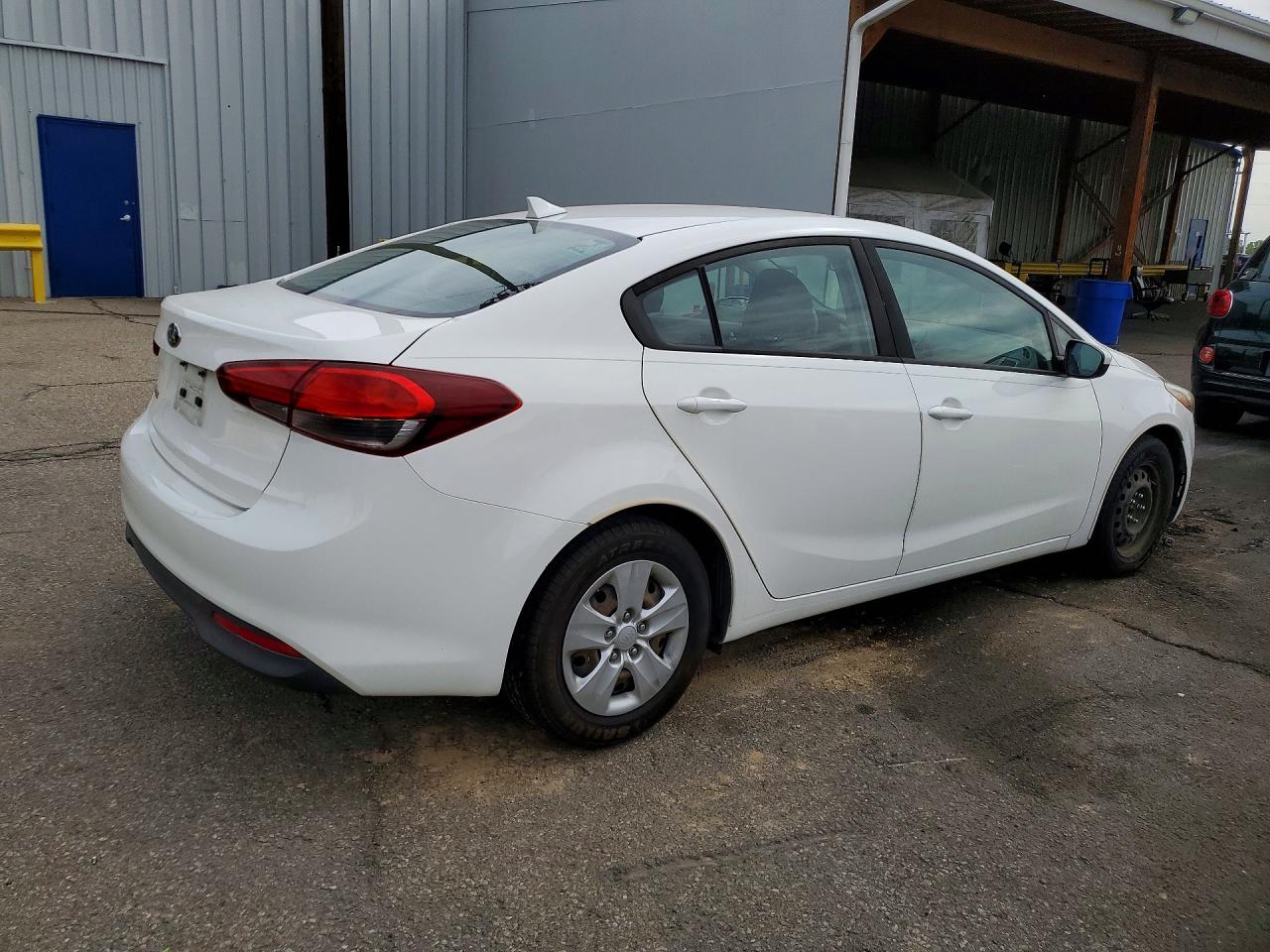 2017 KIA FORTE LX photo 5