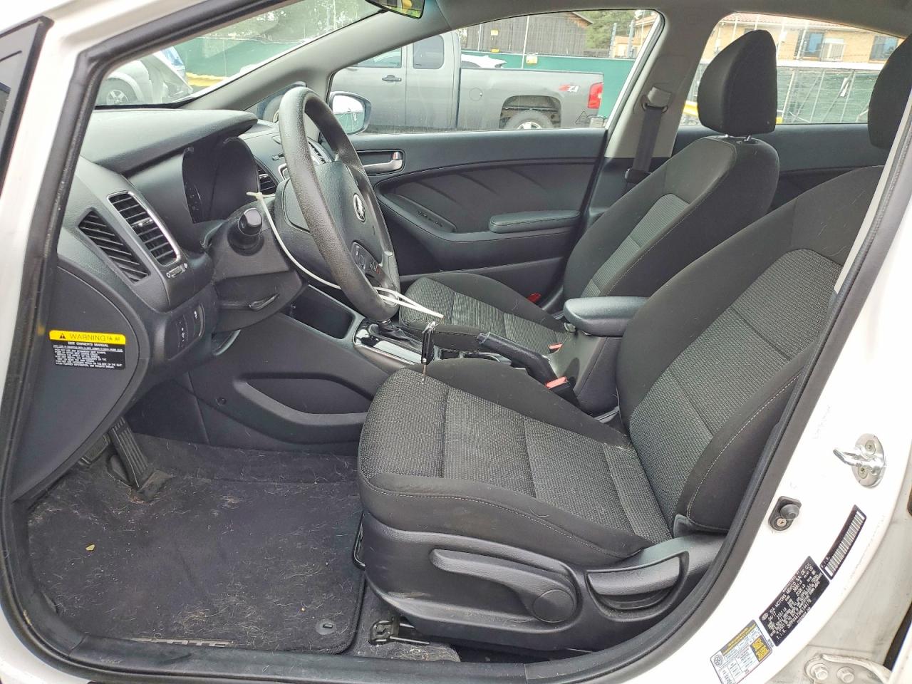 2017 KIA FORTE LX photo 13