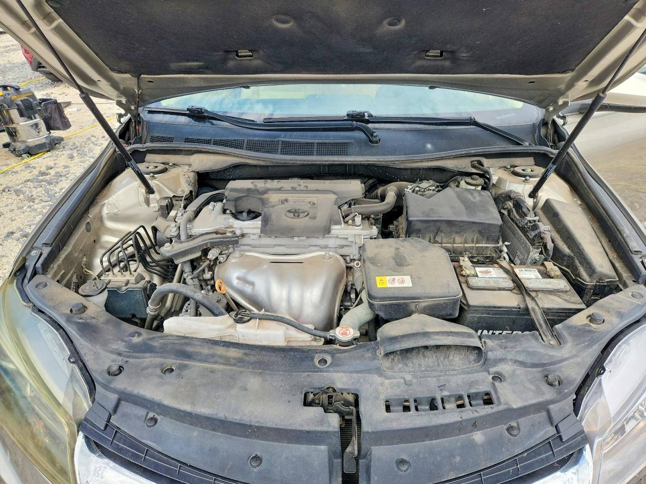 2017 TOYOTA CAMRY LE photo 31