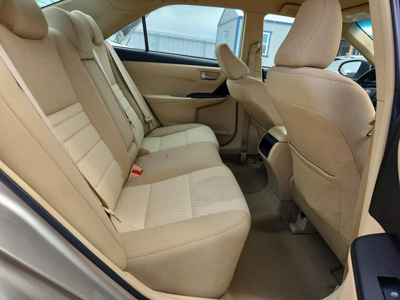 2017 TOYOTA CAMRY LE photo 28