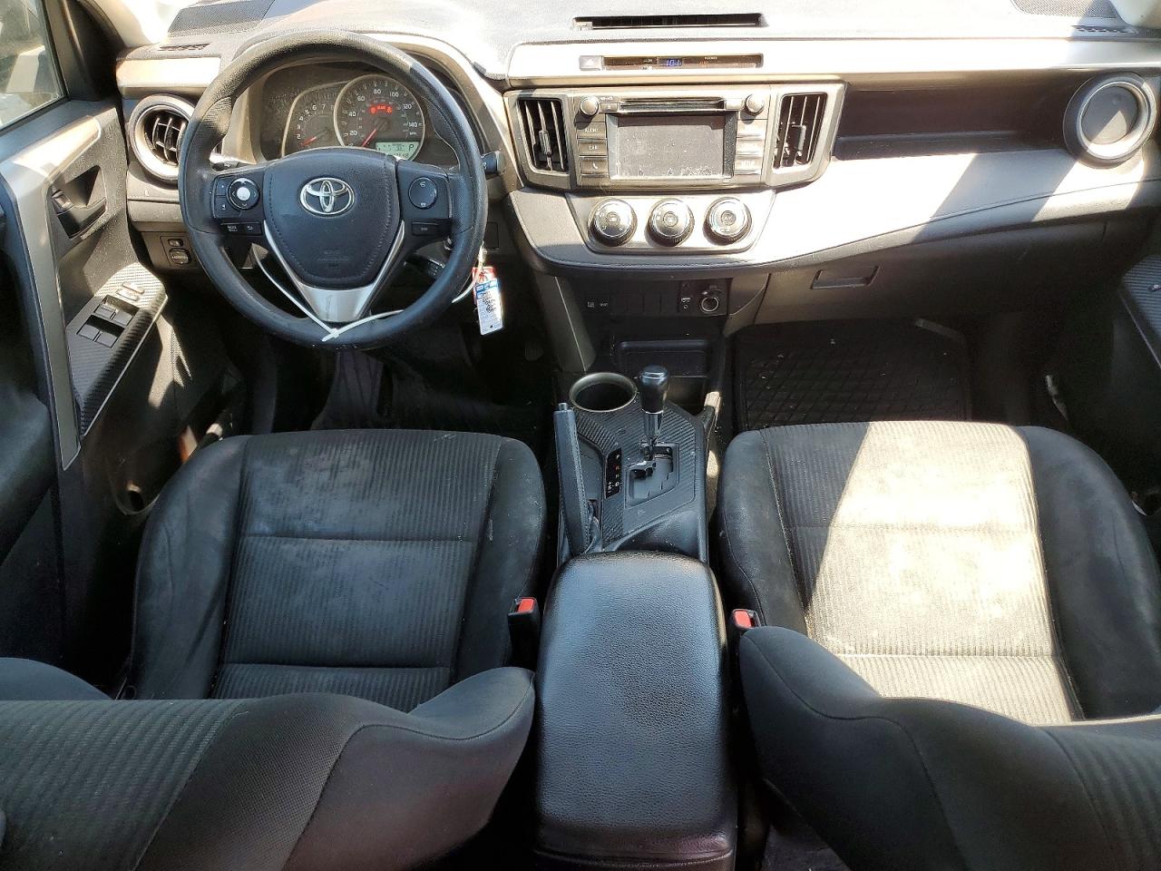 2014 TOYOTA RAV4 LE photo 22