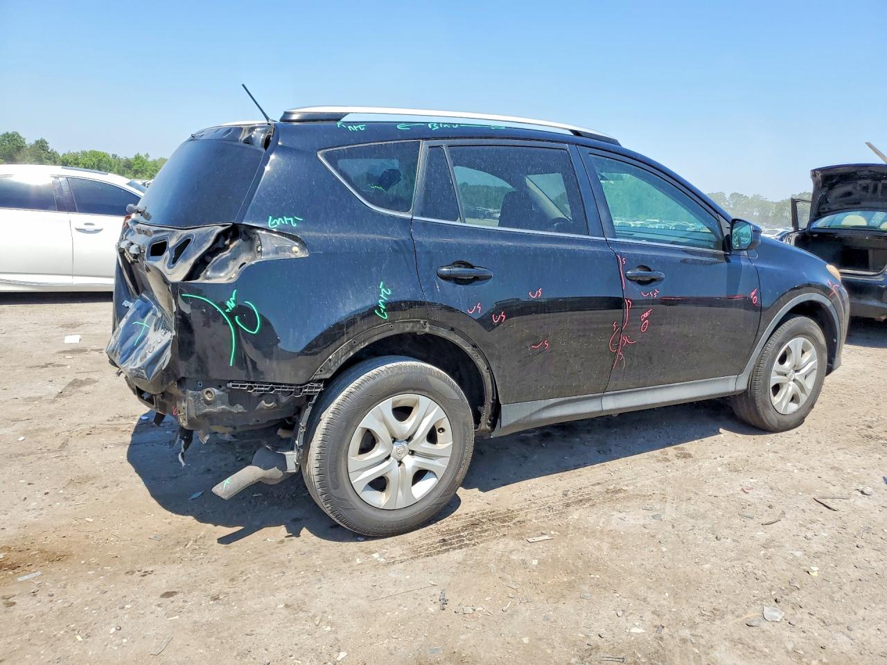 2014 TOYOTA RAV4 LE photo 7