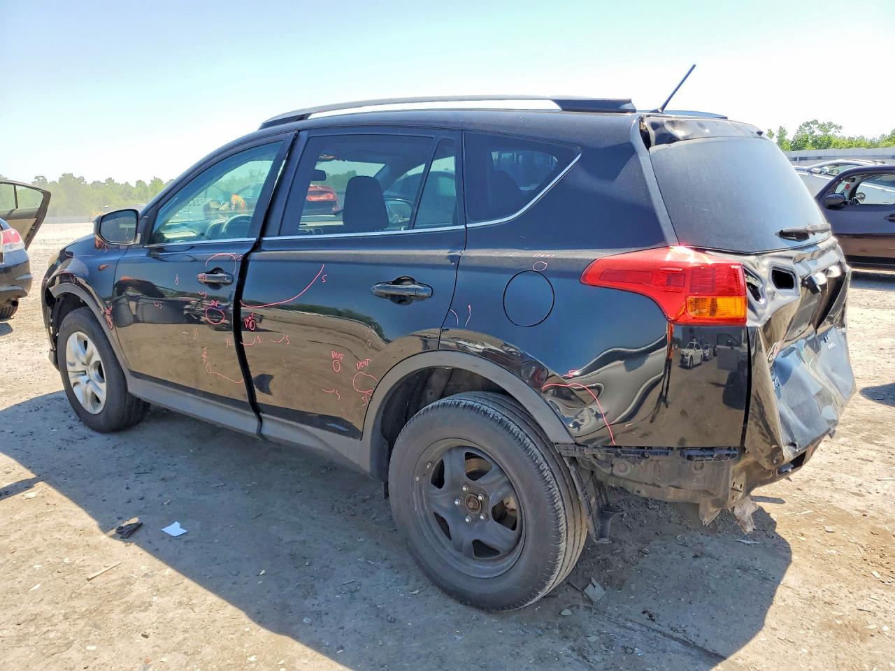 2014 TOYOTA RAV4 LE photo 4