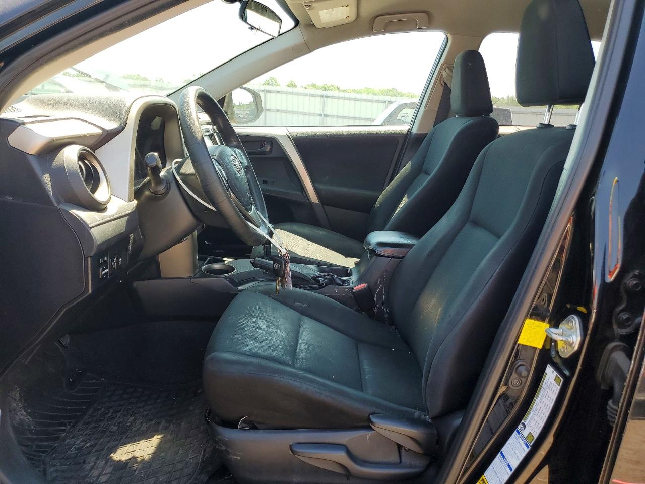 2014 TOYOTA RAV4 LE photo 19