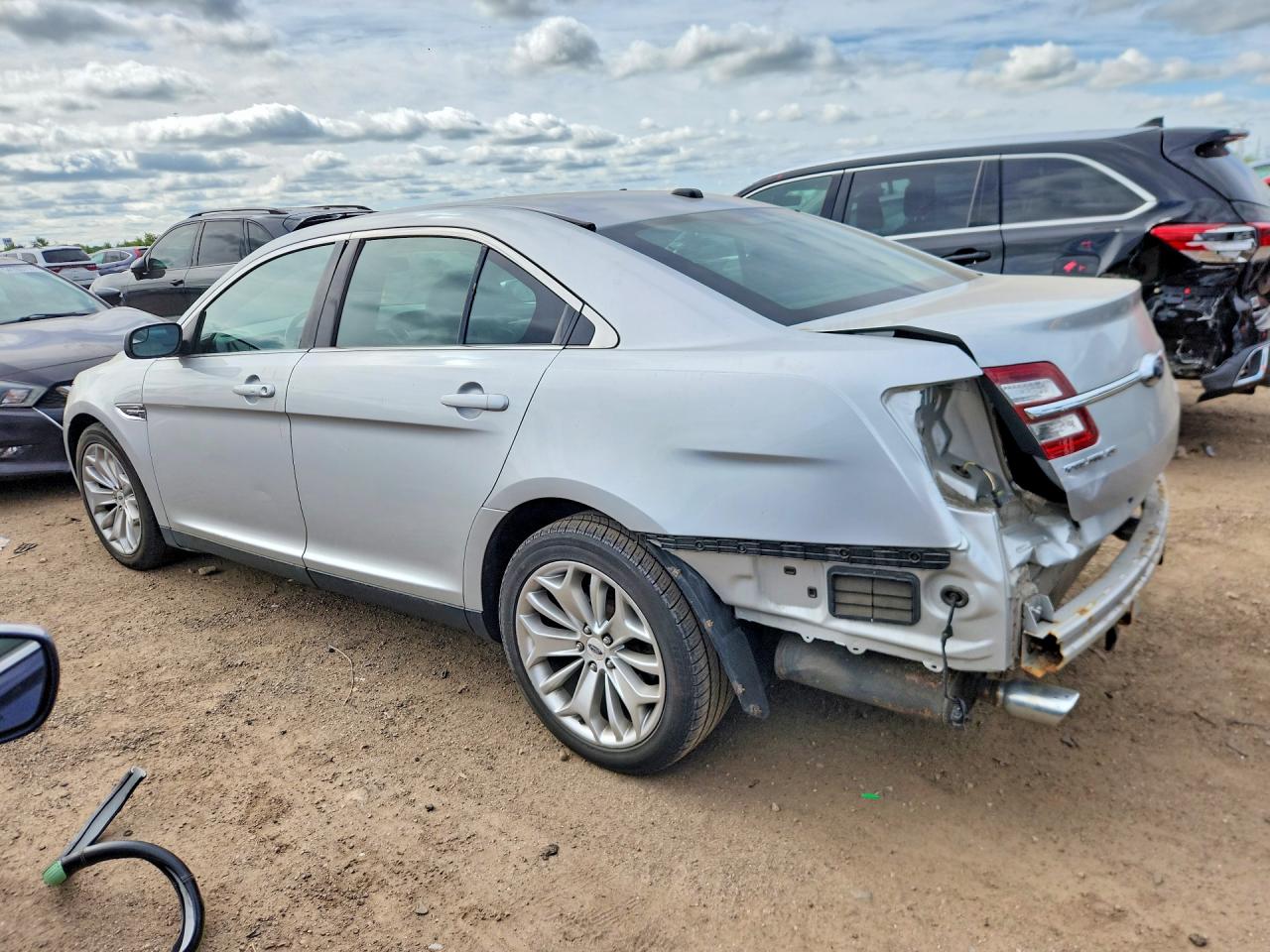 2015 FORD TAURUS LIMITED photo 3