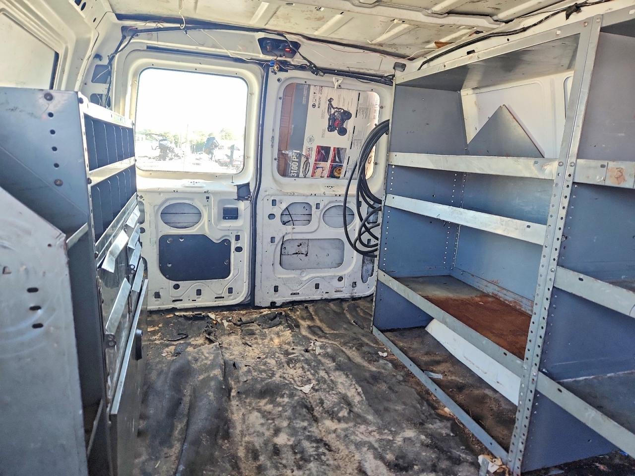 2002 FORD ECONOLINE photo 28