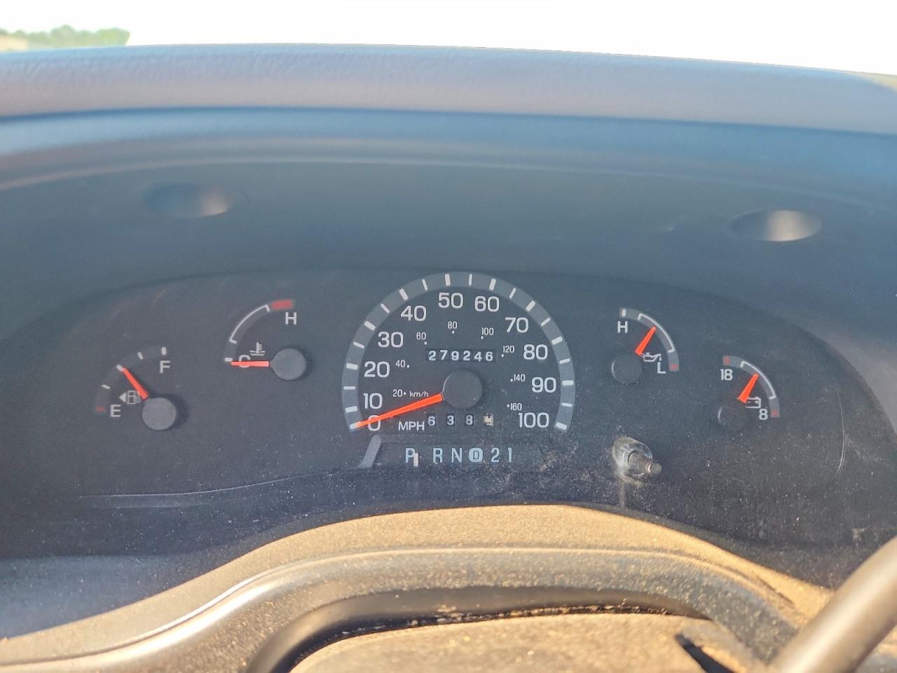 2002 FORD ECONOLINE photo 25