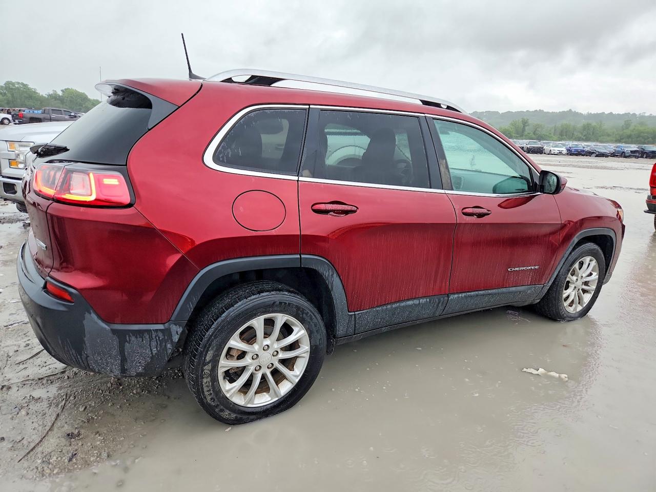 2019 JEEP CHEROKEE LATITUDE photo 3