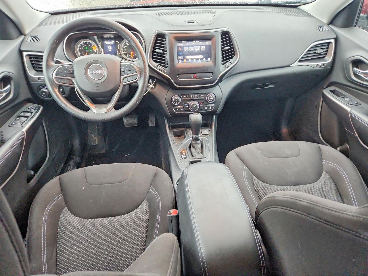 2019 JEEP CHEROKEE LATITUDE photo 8