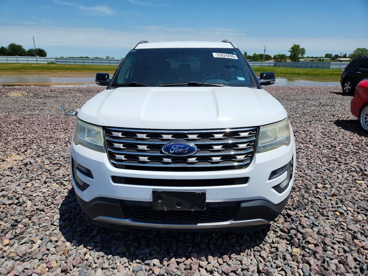2017 FORD EXPLORER XLT photo 9