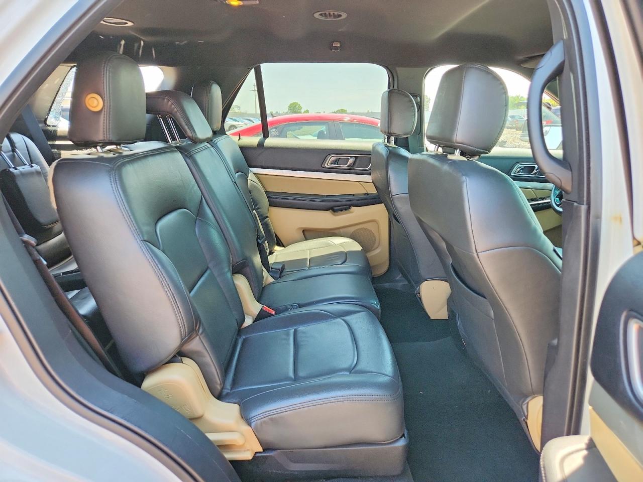 2017 FORD EXPLORER XLT photo 21