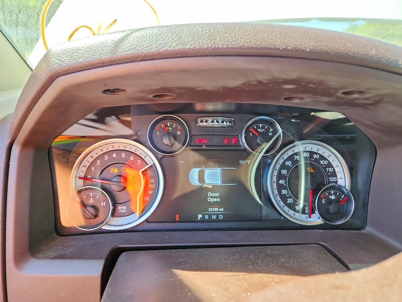2018 RAM 2500 SLT photo 17