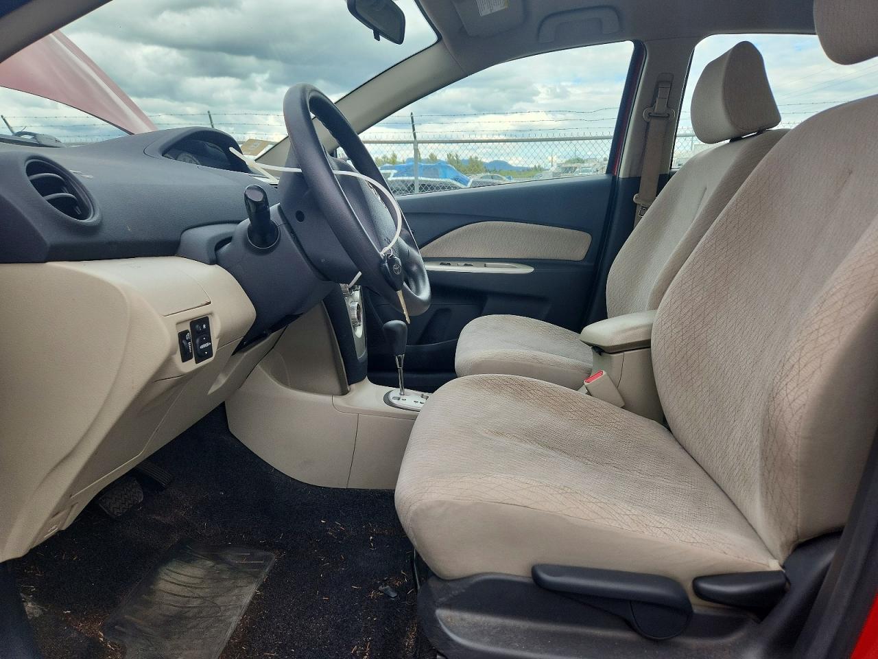 2007 TOYOTA YARIS BASE photo 19