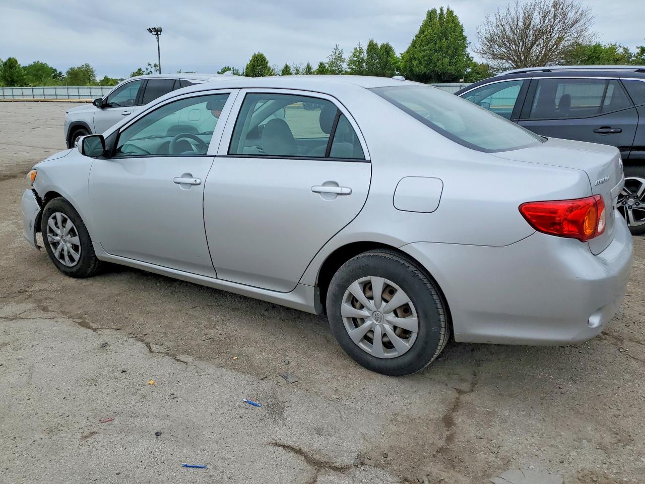 2009 TOYOTA COROLLA photo 2