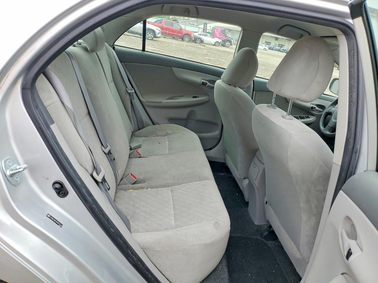 2009 TOYOTA COROLLA photo 10