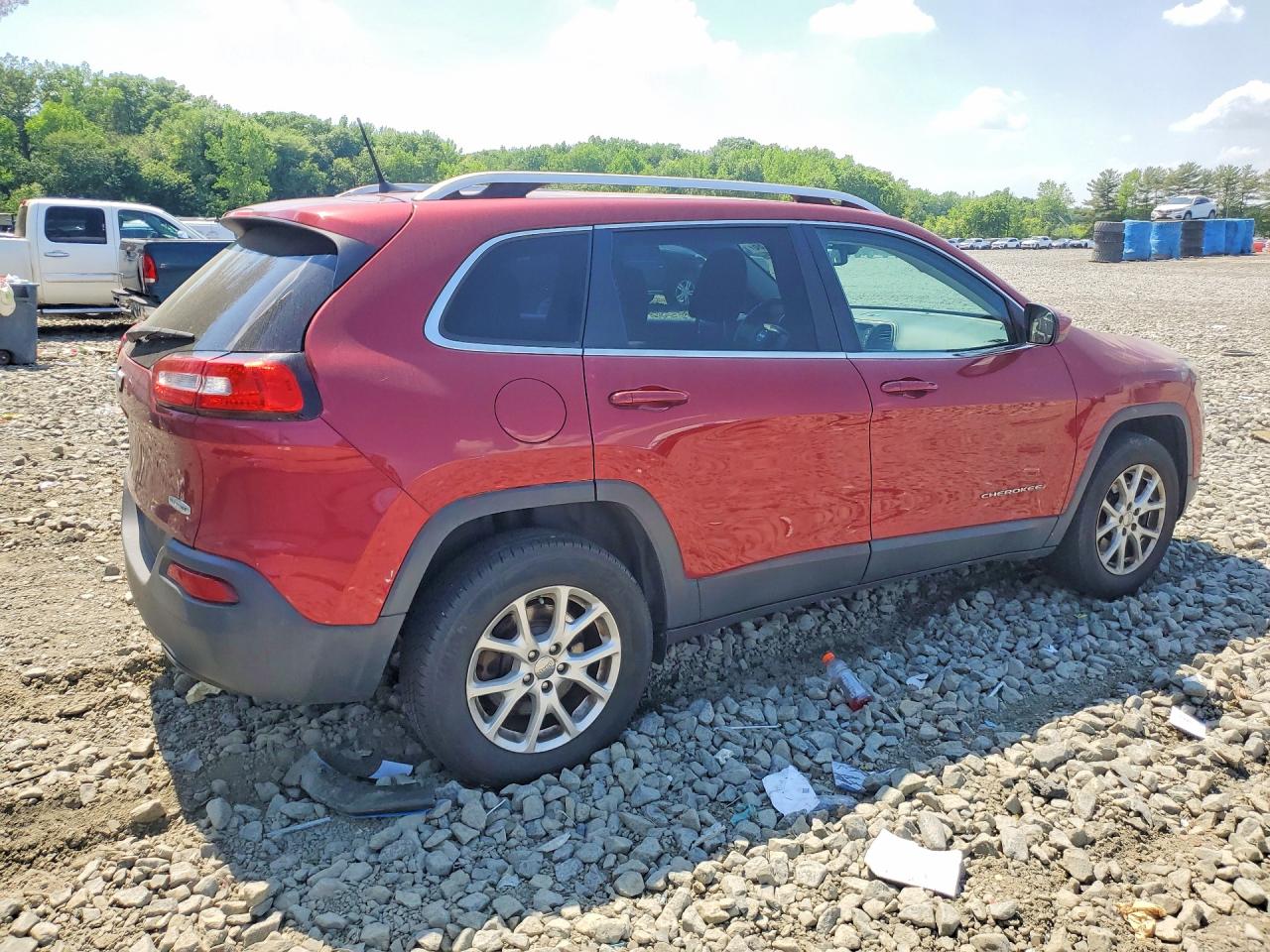 2017 JEEP CHEROKEE LATITUDE photo 3