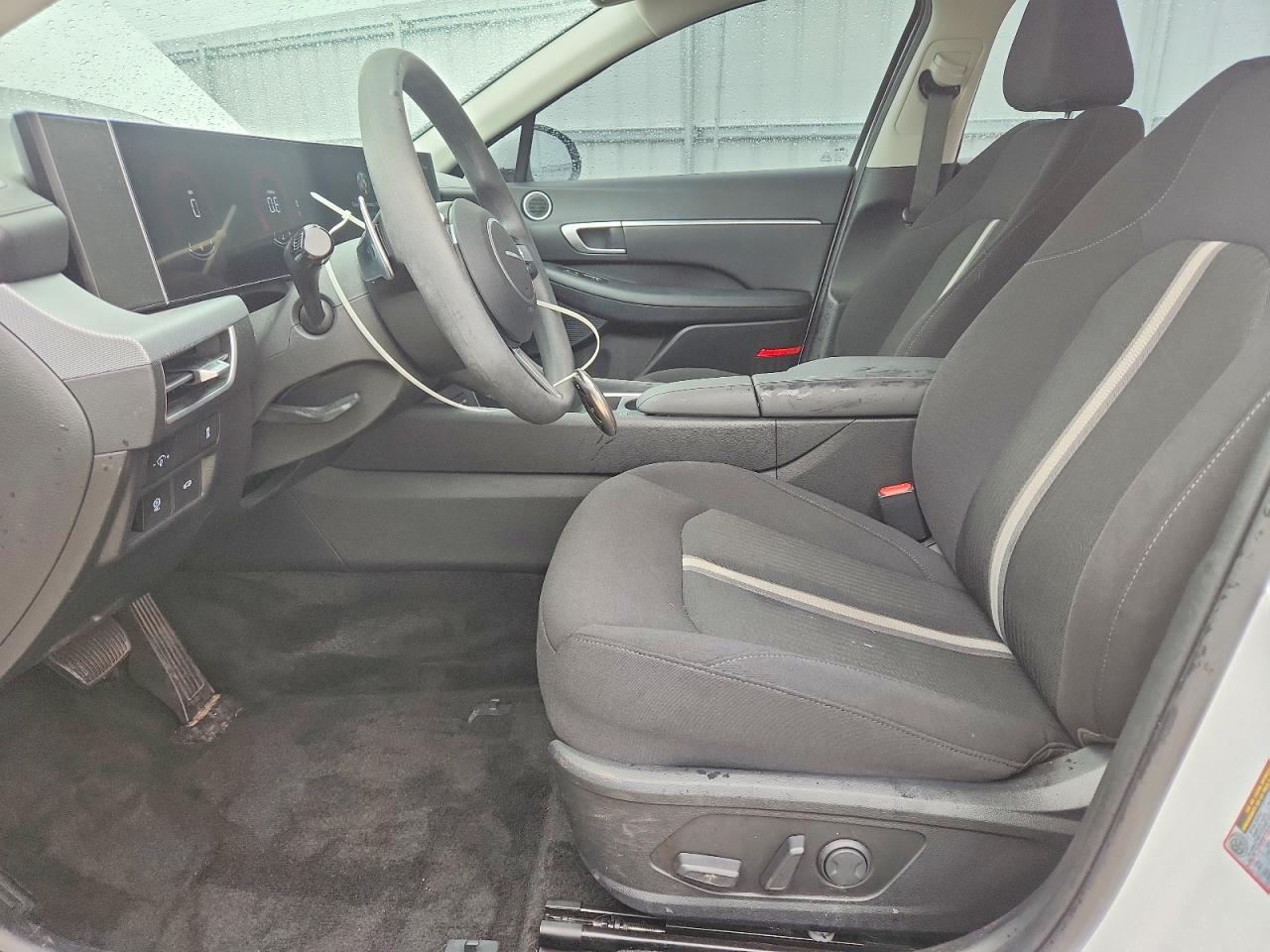 2024 HYUNDAI SONATA SEL photo 13
