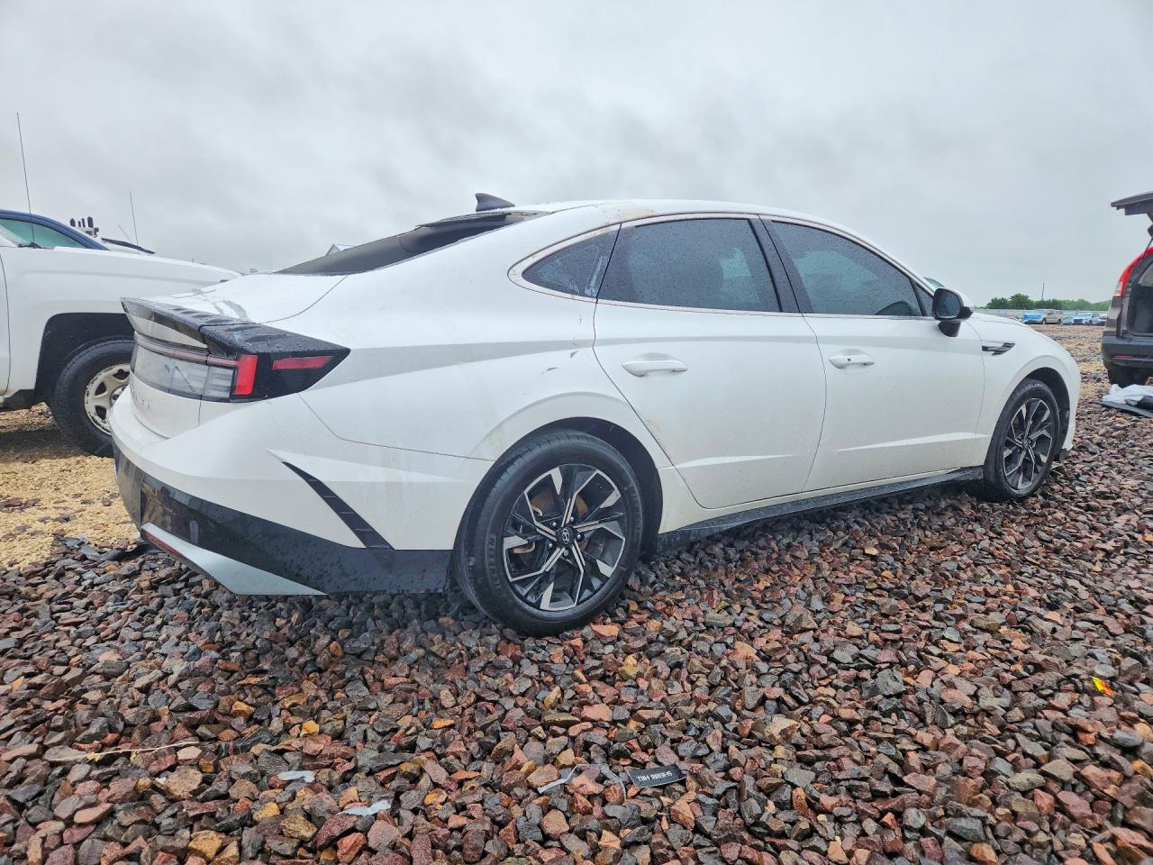2024 HYUNDAI SONATA SEL photo 5