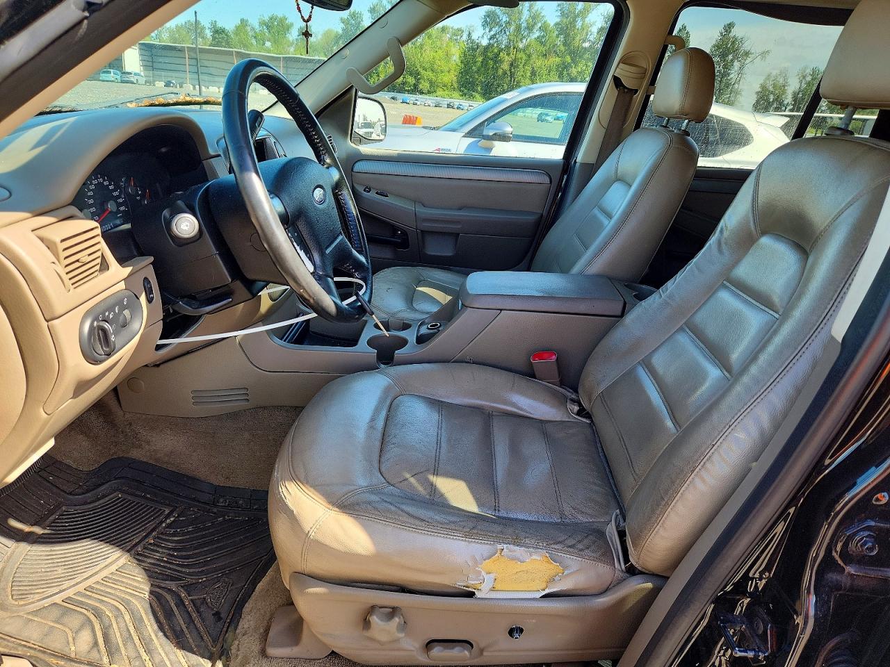 2004 FORD EXPLORER XLT photo 13