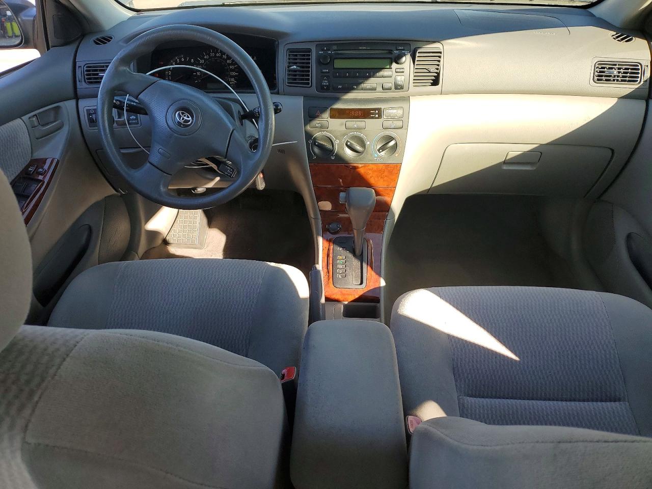 2006 TOYOTA COROLLA LE photo 15
