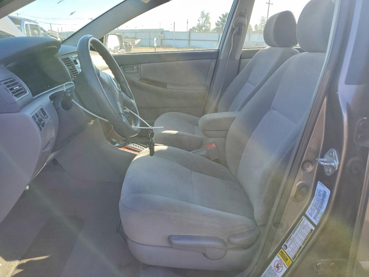 2006 TOYOTA COROLLA LE photo 13