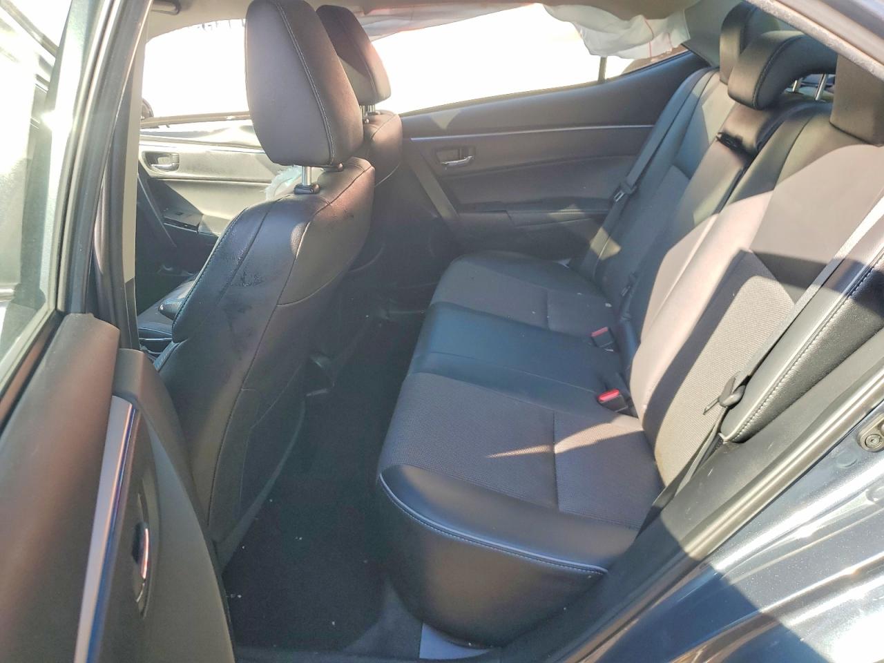 2015 TOYOTA COROLLA S PLUS photo 19