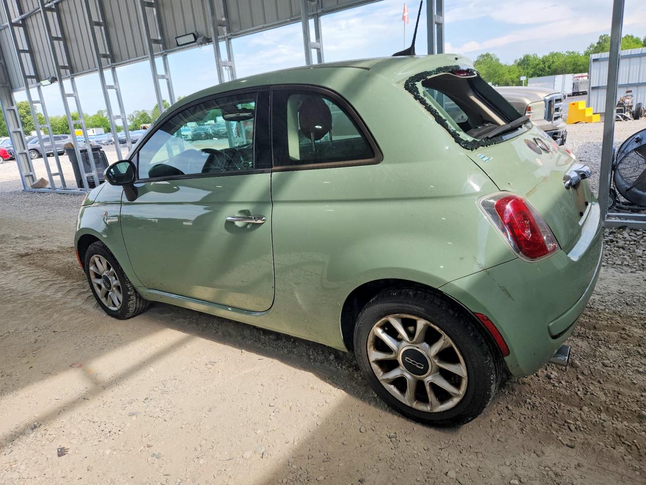 2017 FIAT 500 POP photo 3