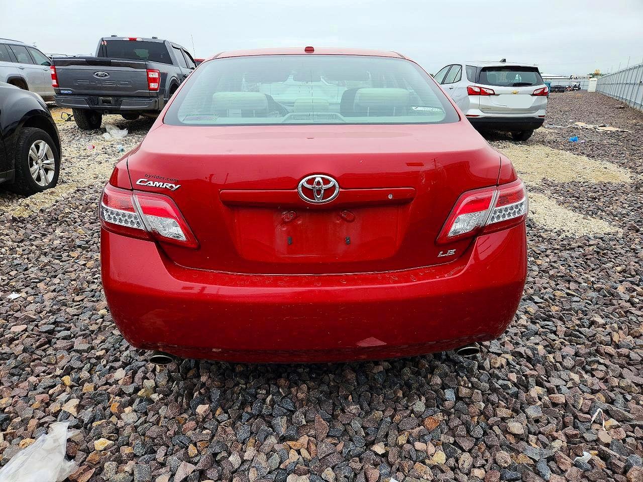 2011 TOYOTA CAMRY LE V6 photo 11
