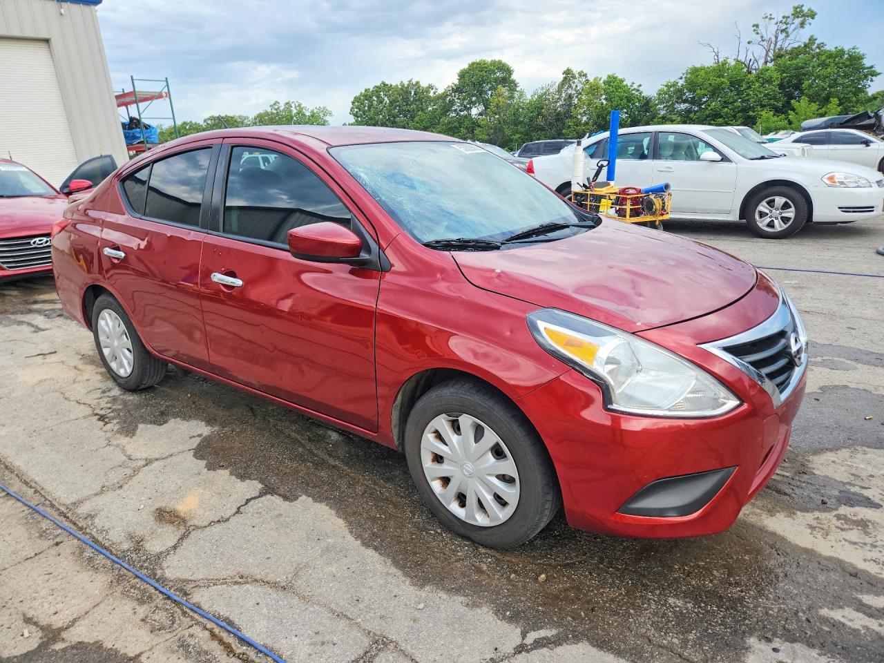 2019 NISSAN VERSA SV photo 10