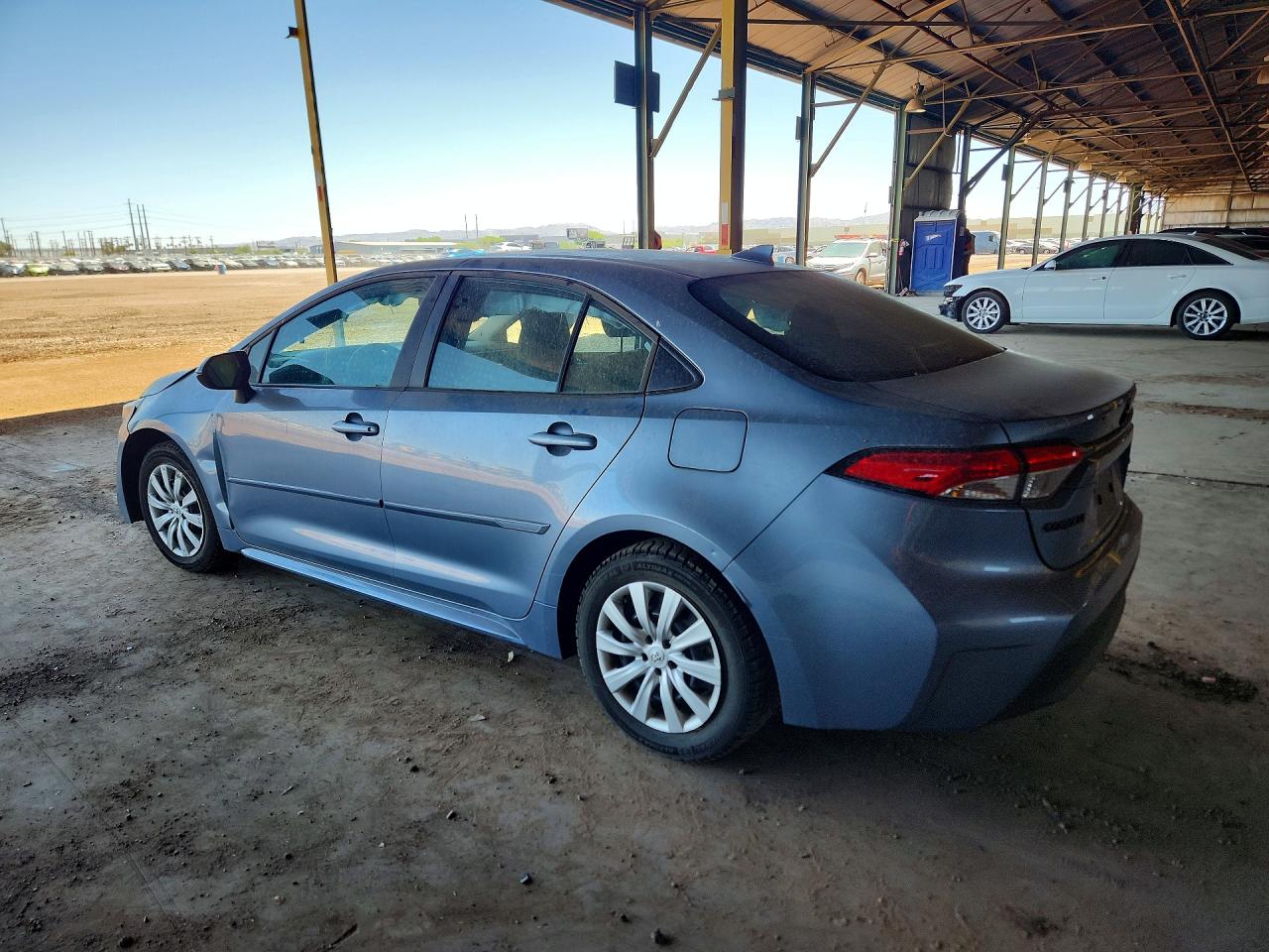2025 TOYOTA COROLLA LE photo 2