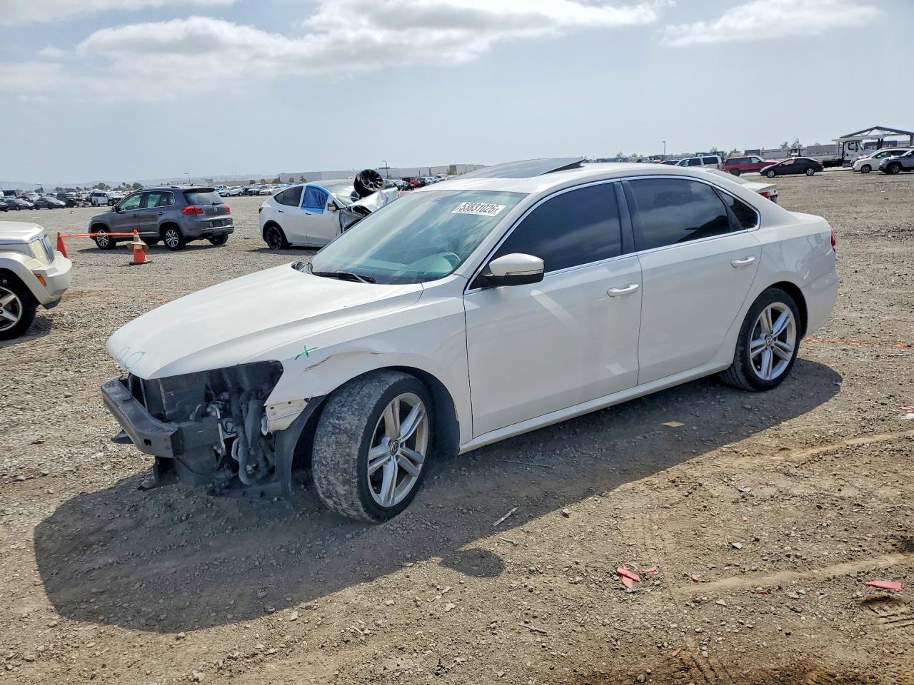 2014 VOLKSWAGEN PASSAT