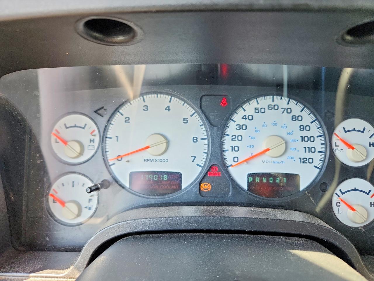 2002 DODGE RAM 1500 photo 9