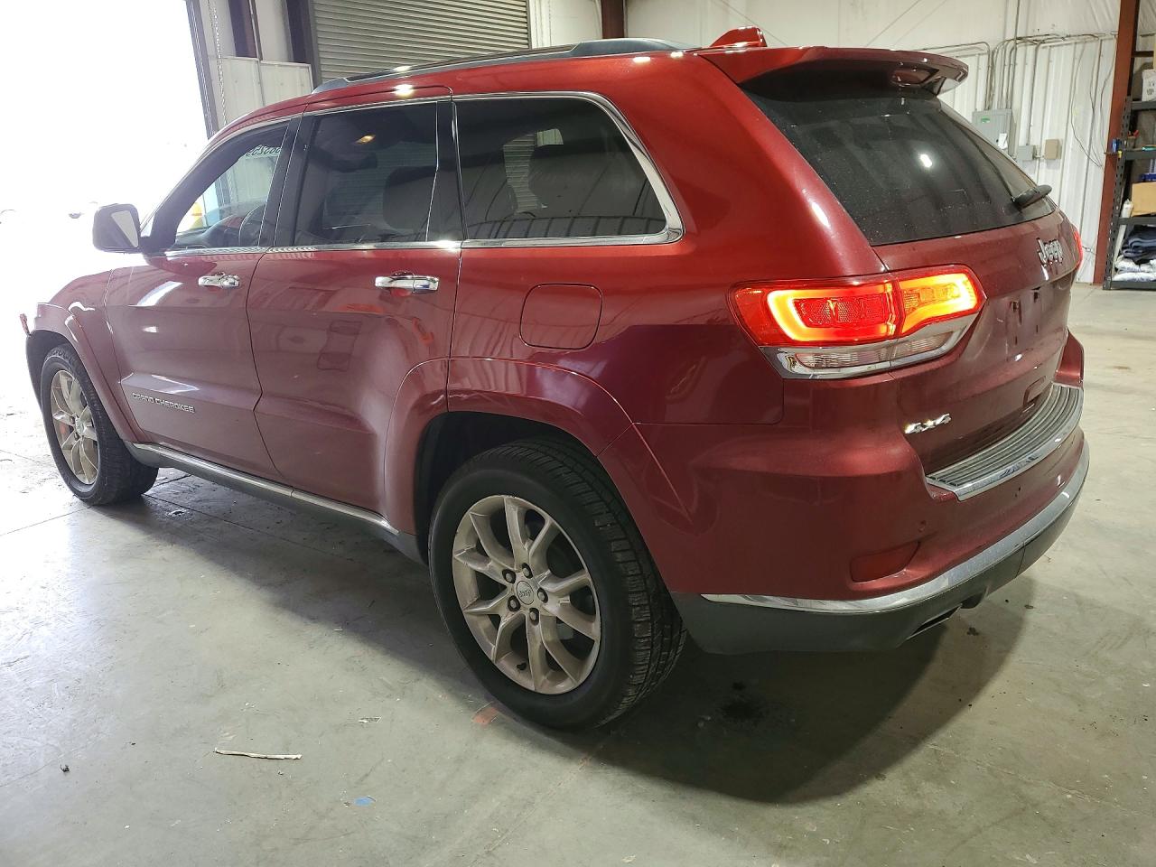 2014 JEEP GRAND CHEROKEE SUMMIT photo 2