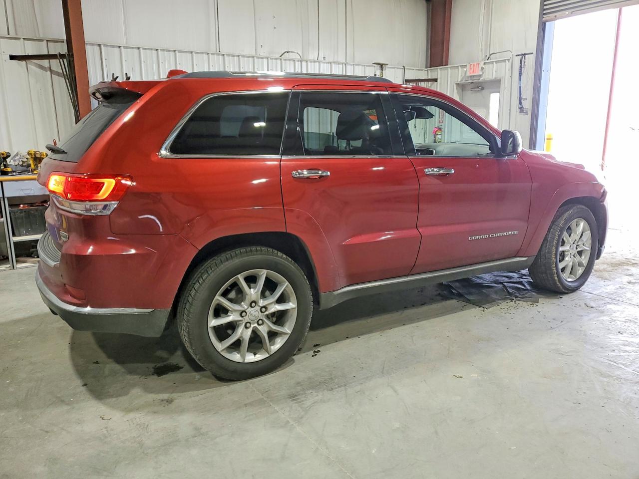 2014 JEEP GRAND CHEROKEE SUMMIT photo 3